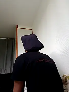 Mikaaa97 online show from December 2, 10:40 am