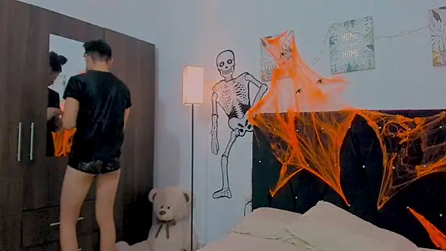 Snapshot of Zacktorres_ chatting on October 20, 10:46 pm Zacktorres  online show from October 20, 10:46 pm