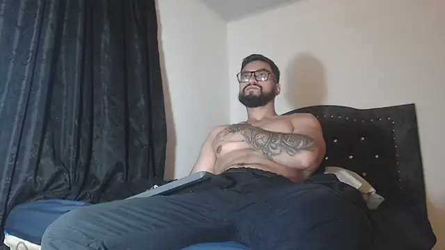 Chrys harris77 online show from March 27, 11:38 pm