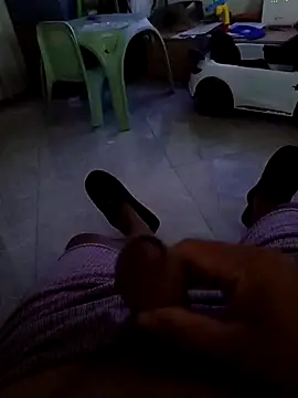 Snapshot of kostass1984 chatting on October 3, 9:53 pm kostass1984 online show from October 3, 9:53 pm