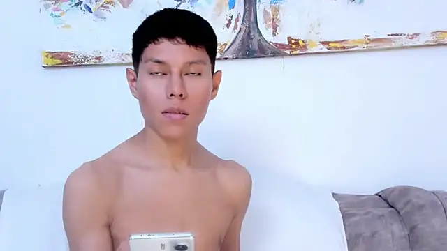 Little liam online show from November 18, 8:55 pm