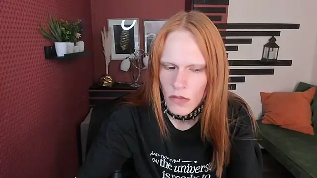 ChloeValentinee online show from October 3, 11:15 am