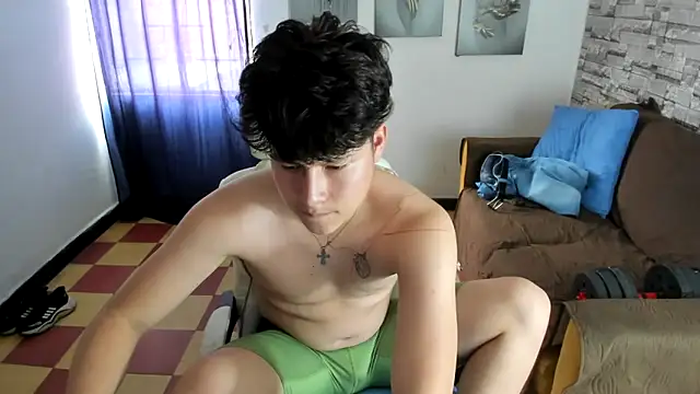 daniel leon online show from May 28, 6:50 pm