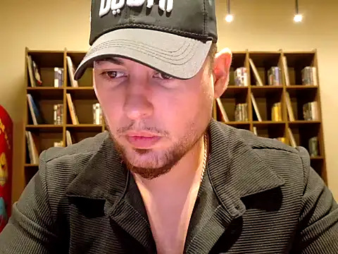 maximus888A online show from September 26, 6:05 pm