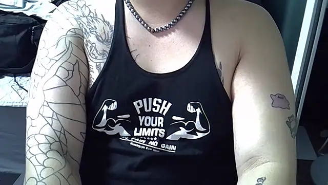 Snapshot of CAOSLOAD chatting on October 24, 4:09 pm CAOSLOAD online show from October 24, 4:09 pm