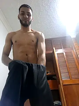 zkendell01 online show from September 26, 5:38 am