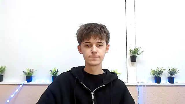 Hoot Dude  online show from October 31, 1:14 pm