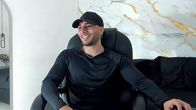 Snapshot of Miike_Stone1 chatting on October 24, 1:24 pm Miike Stone1 online show from October 24, 1:24 pm