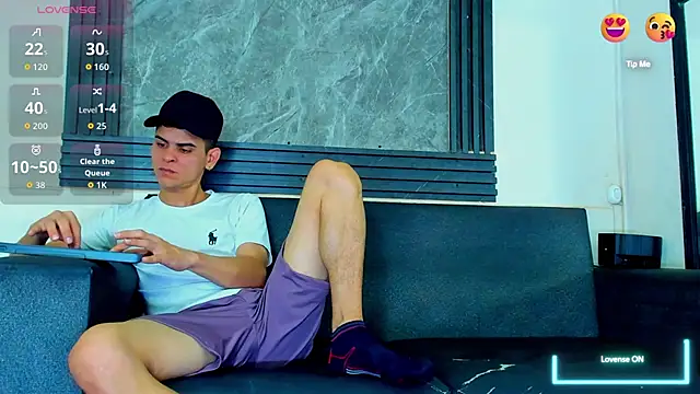 liam coleman25 online show from December 15, 4:31 am