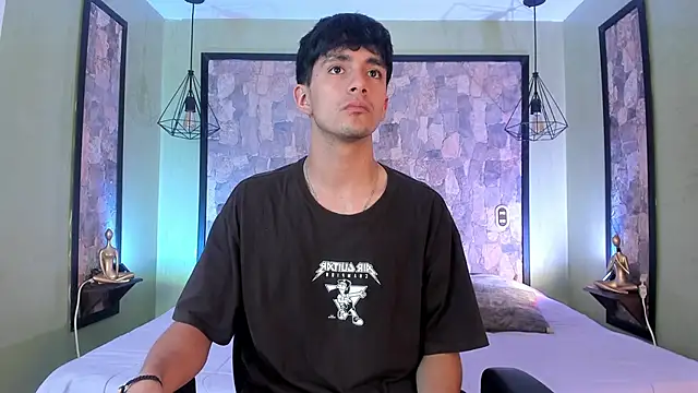 Axel Draven online show from February 3, 12:10 pm