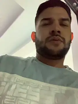 Moisesjrtapia online show from September 27, 6:44 am