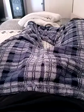 ruiiizz online show from March 27, 3:02 pm