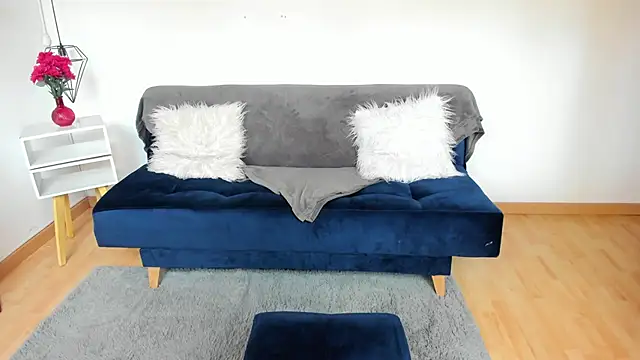 Moon Fox online show from November 14, 8:10 pm