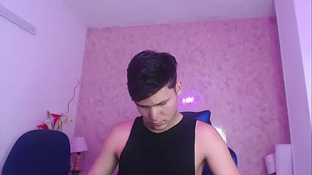 Aaron Foxxx online show from September 29, 1:19 pm