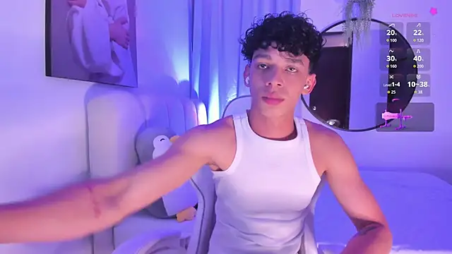 lion stone online show from October 3, 9:20 pm