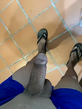 Snapshot of curychumon chatting on October 12, 1:27 pm curychumon online show from October 12, 1:27 pm