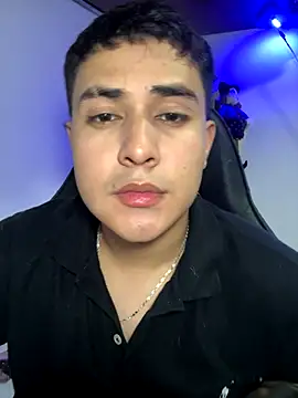 Snapshot of loki32men chatting on October 25, 5:09 am loki32men online show from October 25, 5:09 am