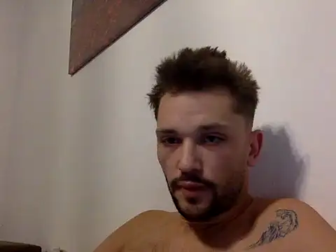 Snapshot of babykriss chatting on September 28, 8:18 pm babykriss online show from September 28, 8:18 pm