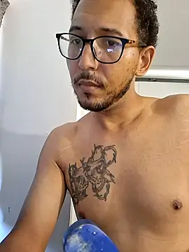 ThrowedWorldWide online show from November 19, 6:52 pm