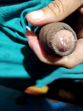 Snapshot of Sir_clouden chatting on October 18, 9:31 pm Sir clouden online show from October 18, 9:31 pm