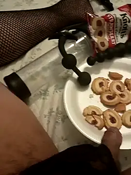 carlossseww online show from December 19, 1:35 am