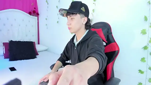 XaanderGrey online show from December 17, 7:42 pm