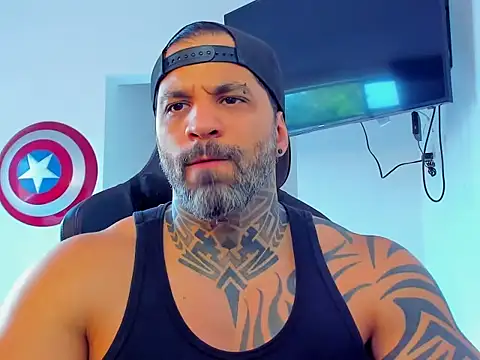 JoshRigby online show from November 4, 8:21 pm