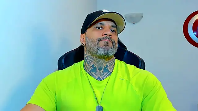 JoshRigby online show from June 20, 7:41 pm