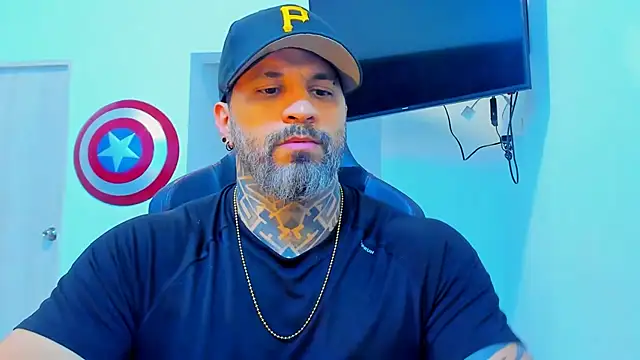 JoshRigby online show from January 18, 8:11 pm