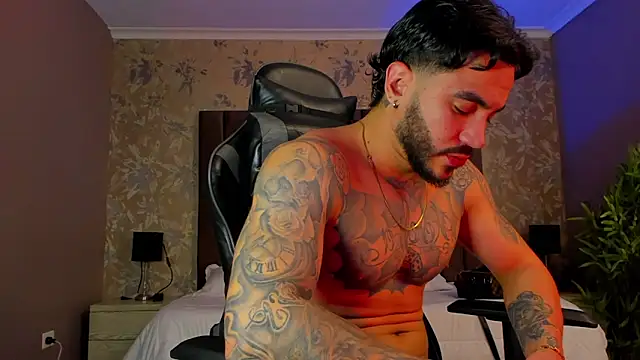 Dante Dimarco online show from November 2, 1:21 am