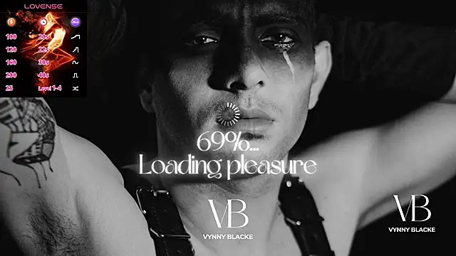 VynnyBlacke  online show from October 30, 8:43 pm