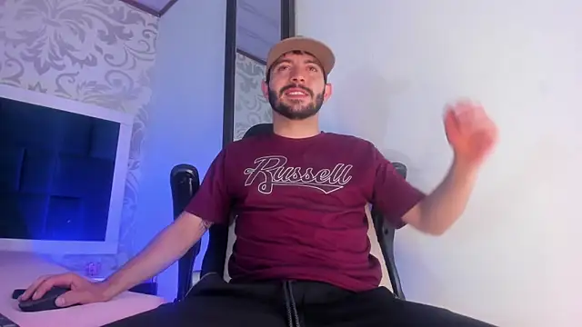 VynnyBlacke  online show from April 21, 1:50 pm