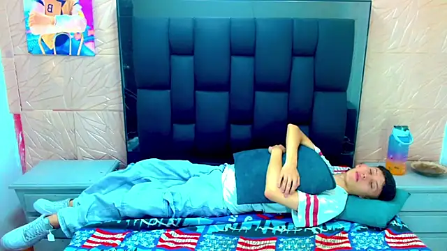 thaigo twink38 online show from November 5, 10:01 pm