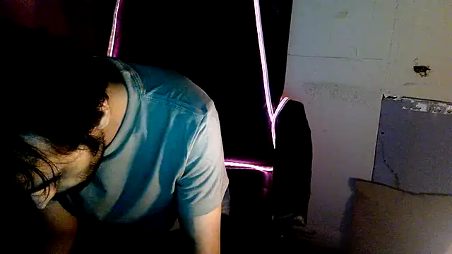 highinhtxx online show from February 11, 4:17 am