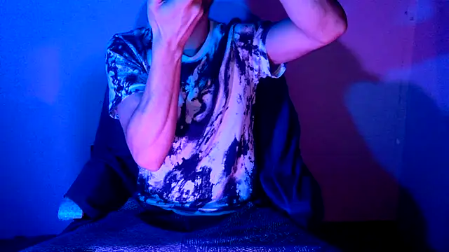 highinhtxx online show from November 9, 1:31 am