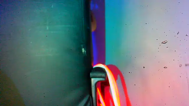 highinhtxx online show from March 1, 1:05 am