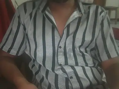 Hhhggghrrr3219 online show from November 15, 5:04 pm