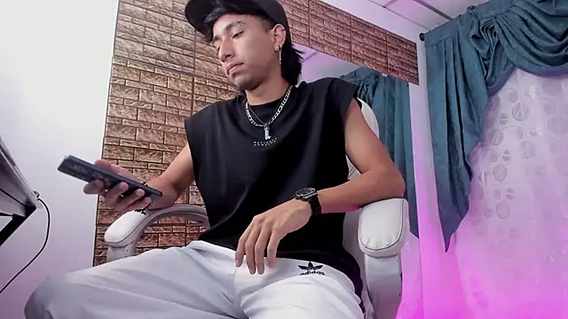 Austin Booy online show from October 25, 1:02 pm