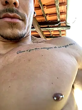 Snapshot of EntregadorDePau chatting on September 30, 1:25 pm EntregadorDePau online show from September 30, 1:25 pm