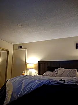 Snapshot of Roddog18 chatting on October 5, 7:45 am Roddog18 online show from October 5, 7:45 am