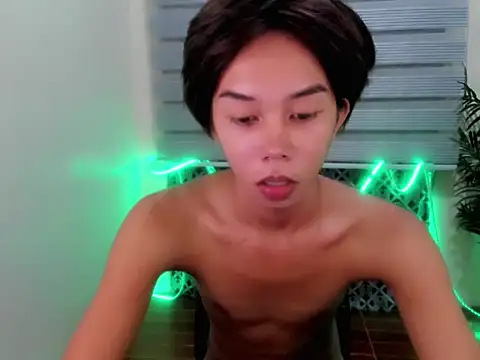 Nexusmooree20 online show from December 16, 10:55 am