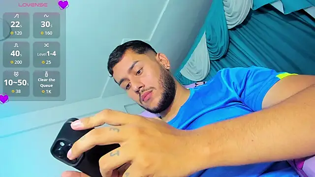 Snapshot of Hot_Latino_boy_ chatting on October 18, 5:01 am Hot Latino boy  online show from October 18, 5:01 am