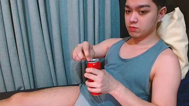 JayKarLo online show from December 5, 10:44 am