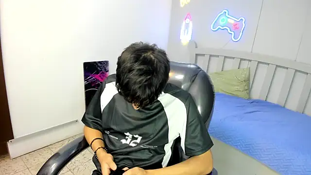 StiwenTwink online show from November 21, 4:06 pm