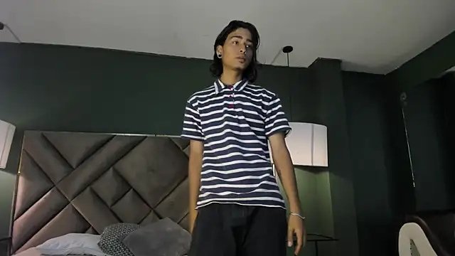 Dickie Dicking online show from November 12, 10:03 pm