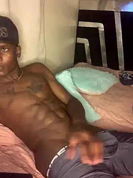 Snapshot of TITAN_SEX333 chatting on October 25, 2:02 am TITAN SEX333 online show from October 25, 2:02 am