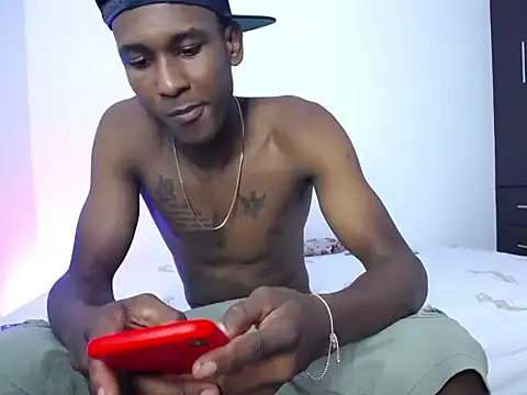 Snapshot of TITAN_SEX333 chatting on October 9, 11:20 pm TITAN SEX333 online show from October 9, 11:20 pm