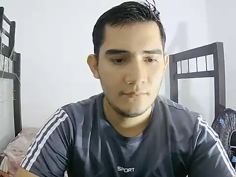 Snapshot of camilowhite_1 chatting on October 6, 3:49 pm camilowhite 1 online show from October 6, 3:49 pm