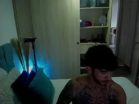 Dammianmiller online show from July 28, 11:28 am