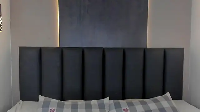 LiamThunder05  online show from November 18, 3:10 am